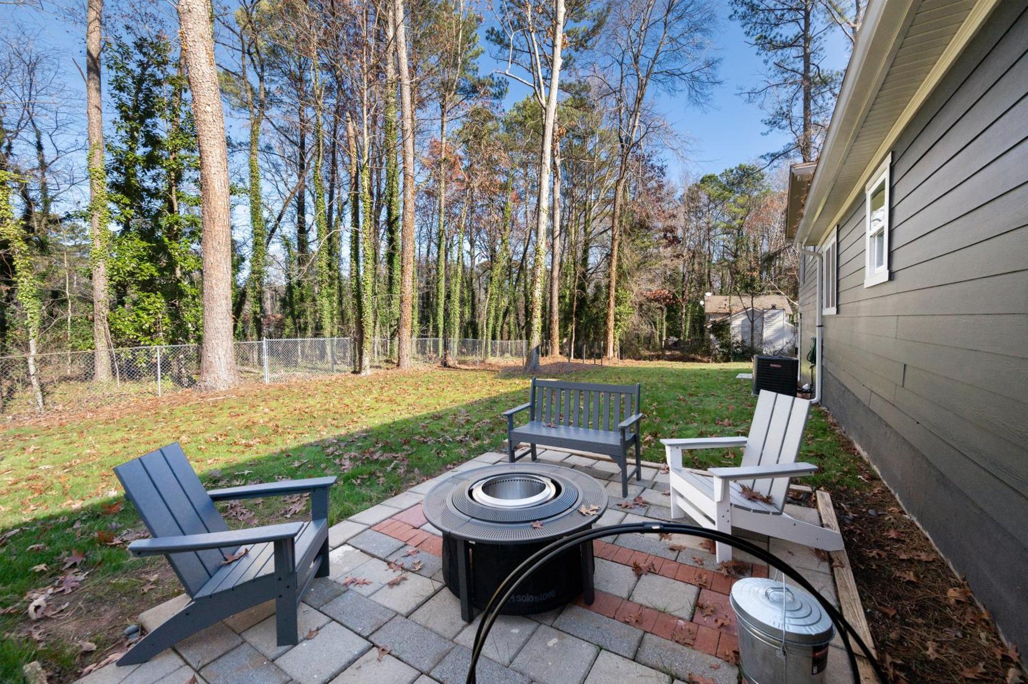 Outdoor Projector, Arcade, Fire Pit, 2 Car Garage, 2 Living Rooms Снеллвилл Экстерьер фото