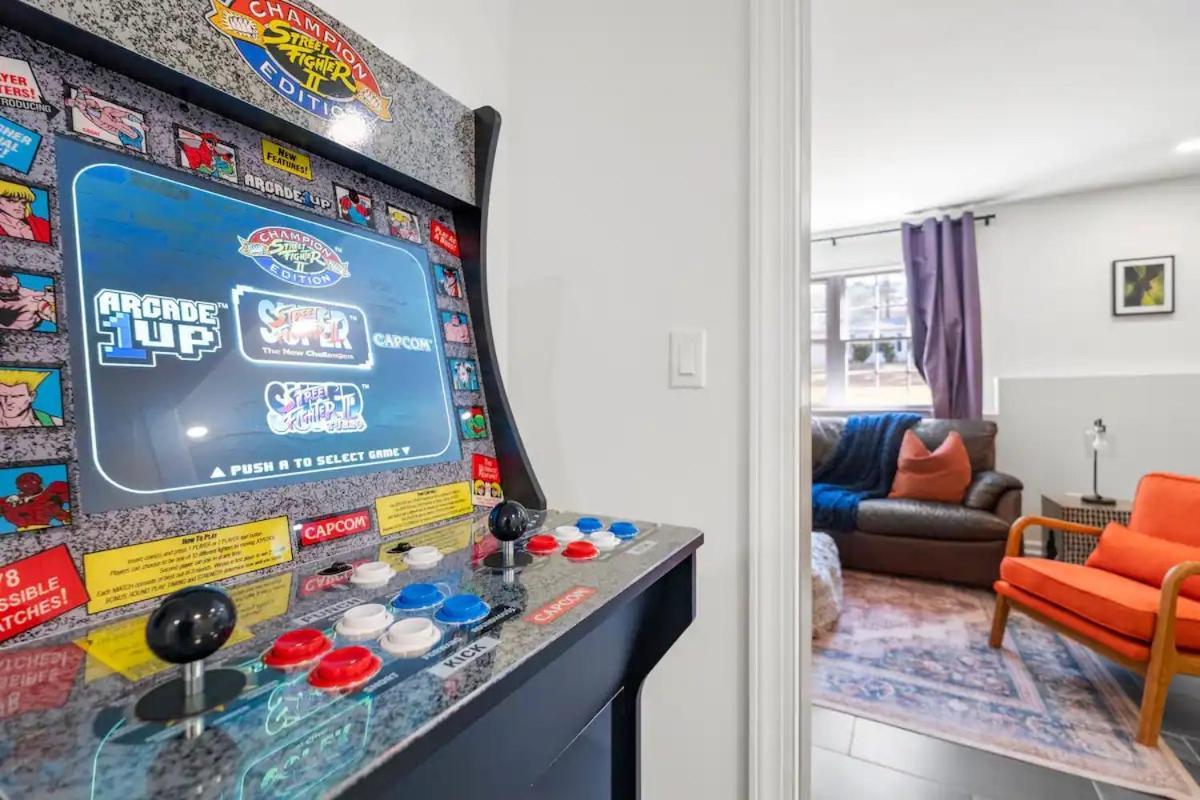 Outdoor Projector, Arcade, Fire Pit, 2 Car Garage, 2 Living Rooms Снеллвилл Экстерьер фото